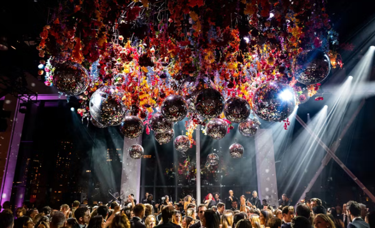 The Ultimate Guide to Renting a Portable Dance Floor and Taking Professional Portraits The Ultimate Guide to Renting a Portable Dance Floor and Taking Professional Portraits